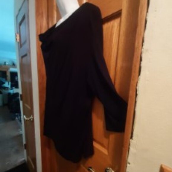 Dressy black blouse - Picture 2 of 7